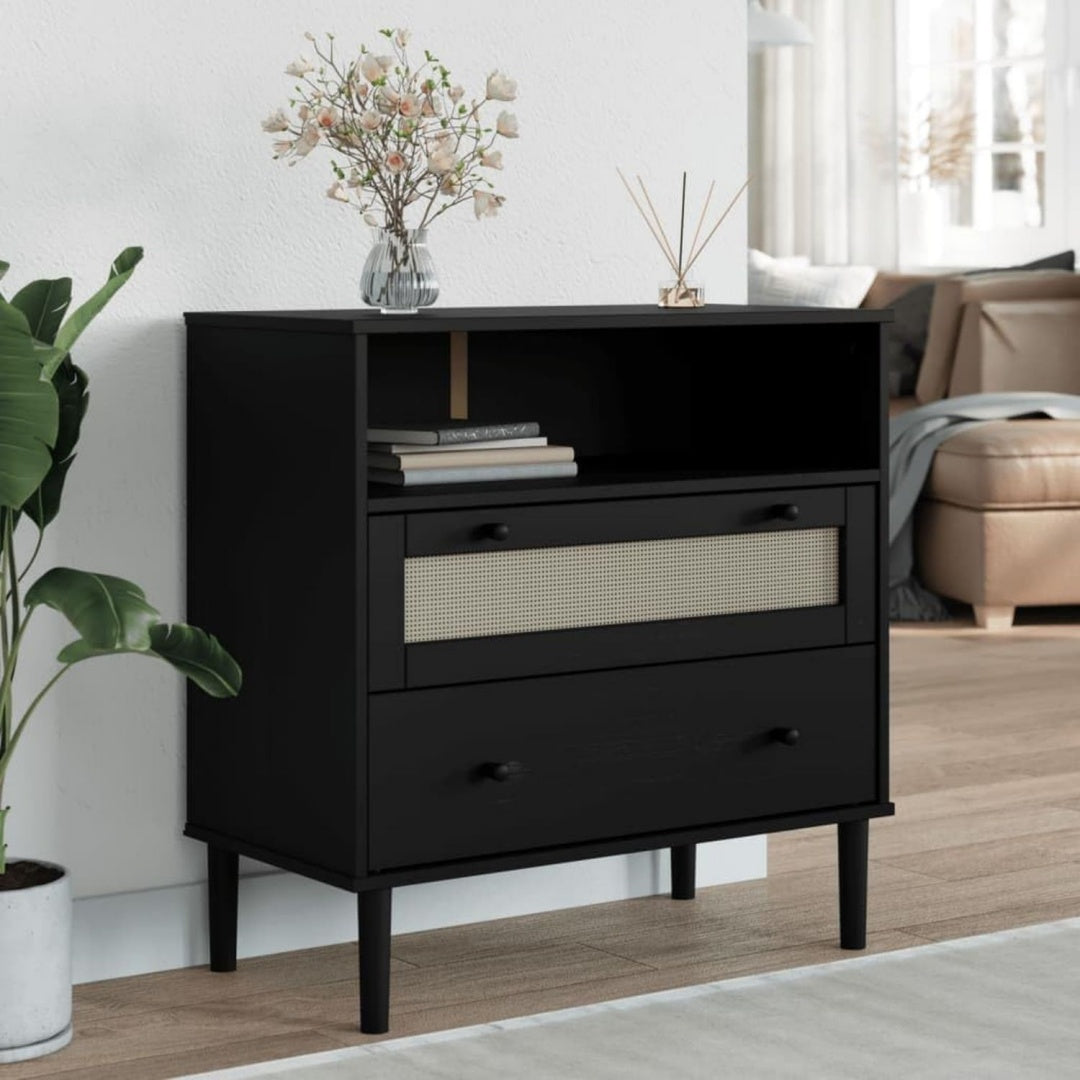 Flechtoptik an dem Sideboard aus Rattan und Kiefernholz